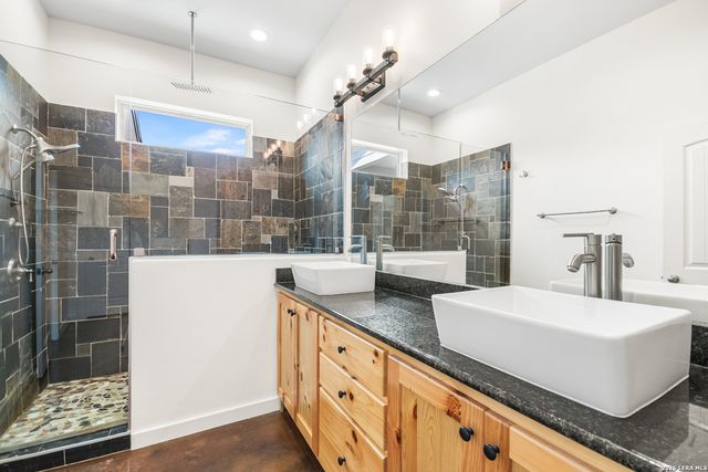 585 English Hollow, Bandera, TX 78003