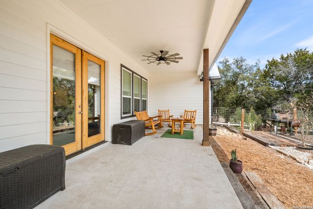 585 English Hollow, Bandera, TX 78003