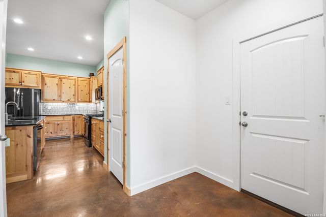 585 English Hollow, Bandera, TX 78003