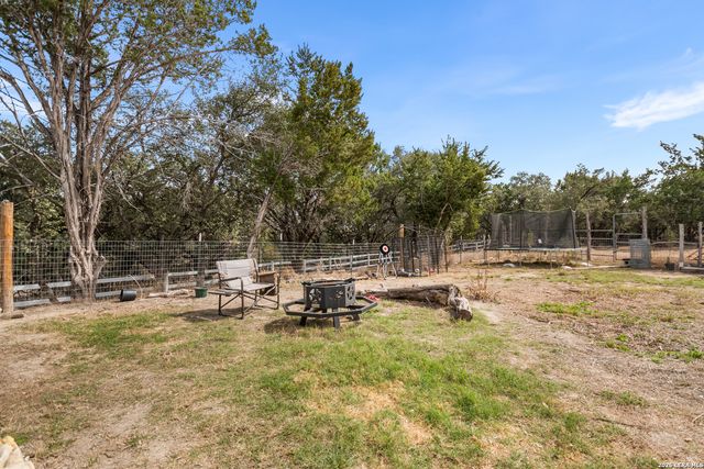585 English Hollow, Bandera, TX 78003