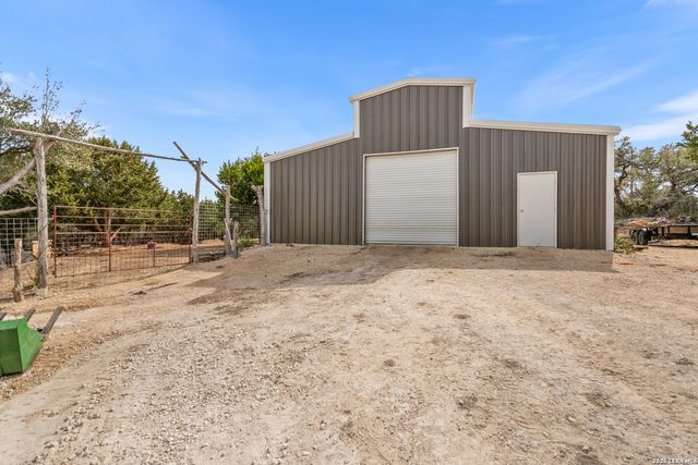 585 English Hollow, Bandera, TX 78003
