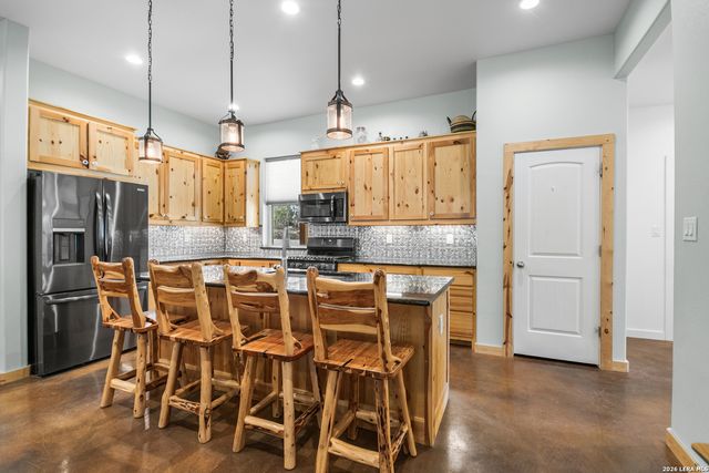 585 English Hollow, Bandera, TX 78003