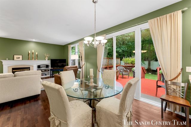 15025 Briarwood Street, Grand Haven, MI 49417