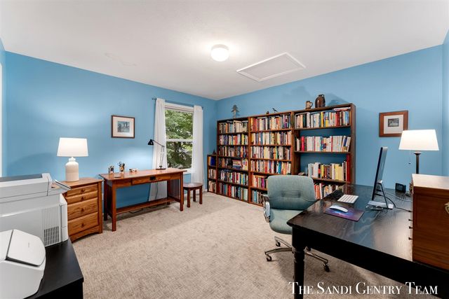 15025 Briarwood Street, Grand Haven, MI 49417