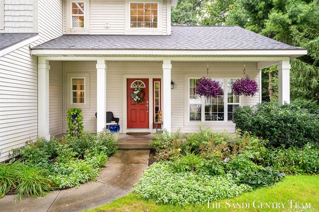 15025 Briarwood Street, Grand Haven, MI 49417