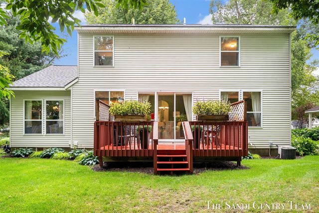 15025 Briarwood Street, Grand Haven, MI 49417