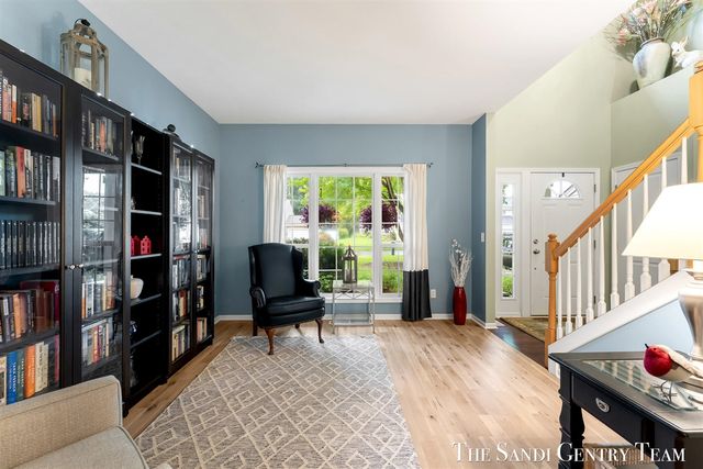 15025 Briarwood Street, Grand Haven, MI 49417