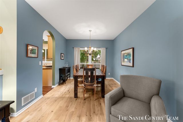 15025 Briarwood Street, Grand Haven, MI 49417