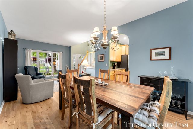 15025 Briarwood Street, Grand Haven, MI 49417