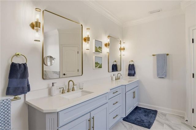 216 Surrey Path Court, Winston-salem, NC 27104