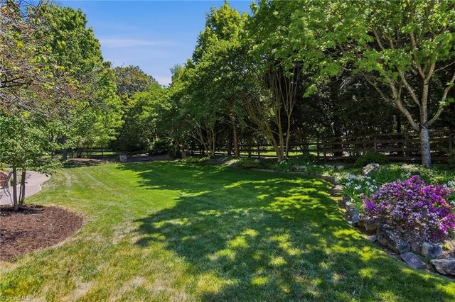 216 Surrey Path Court, Winston-salem, NC 27104