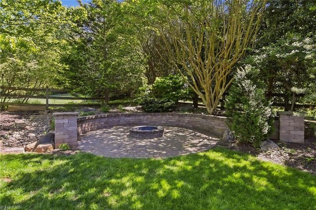 216 Surrey Path Court, Winston-salem, NC 27104