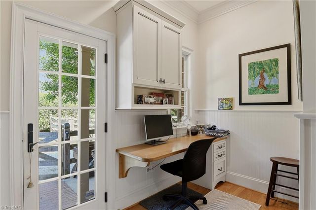 216 Surrey Path Court, Winston-salem, NC 27104