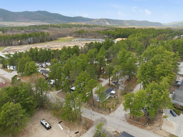 14 Raven Lane, Conway, NH 03860