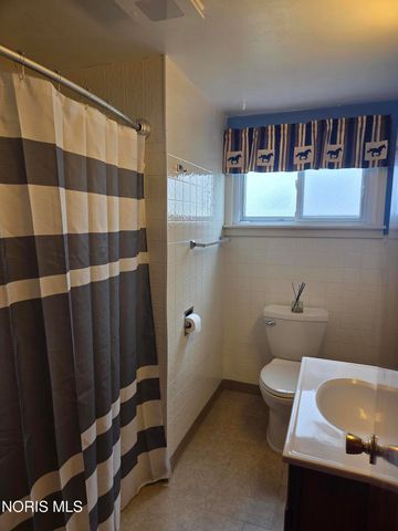 617 Lynn Street, Findlay, OH 45840