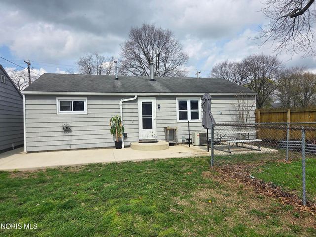 617 Lynn Street, Findlay, OH 45840