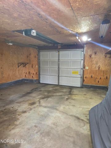 617 Lynn Street, Findlay, OH 45840