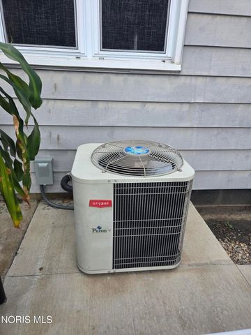 617 Lynn Street, Findlay, OH 45840