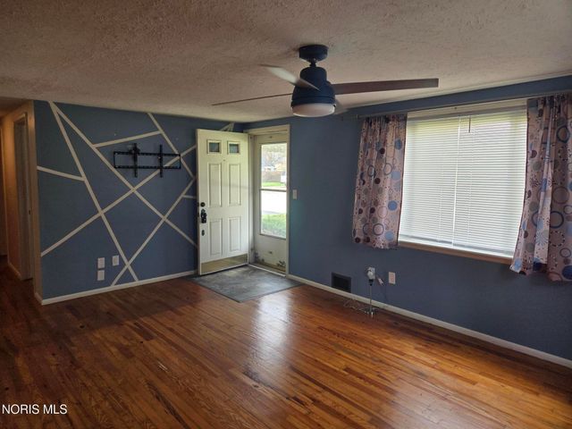 617 Lynn Street, Findlay, OH 45840