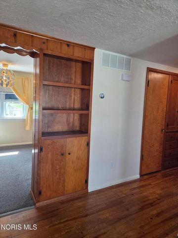 617 Lynn Street, Findlay, OH 45840