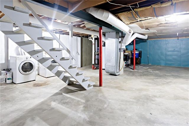 10409 E 26th Street S, Independence, MO 64052