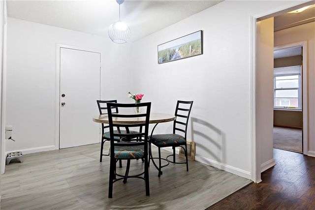 10409 E 26th Street S, Independence, MO 64052