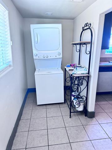 3954 Franklin Blvd, Sacramento, CA 95820