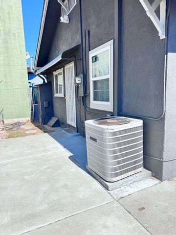 3954 Franklin Blvd, Sacramento, CA 95820