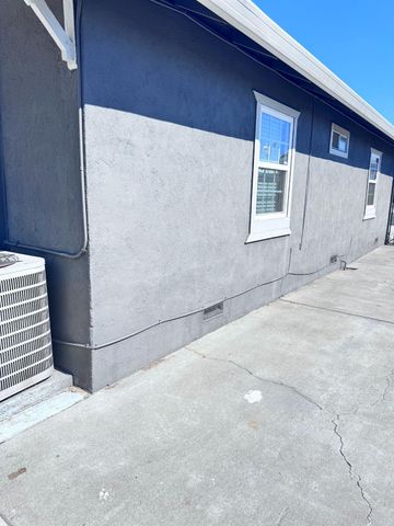3954 Franklin Blvd, Sacramento, CA 95820