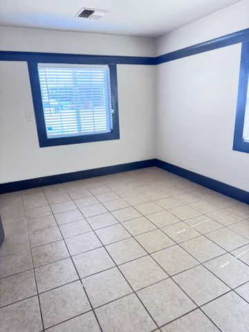 3954 Franklin Blvd, Sacramento, CA 95820