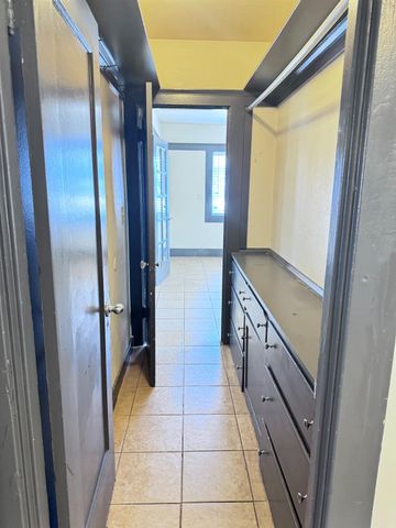 3954 Franklin Blvd, Sacramento, CA 95820
