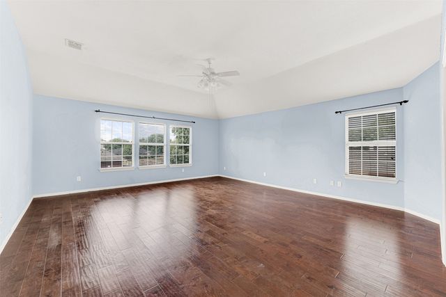 509 Lochwood Drive, Murphy, TX 75094