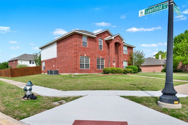 509 Lochwood Drive, Murphy, TX 75094