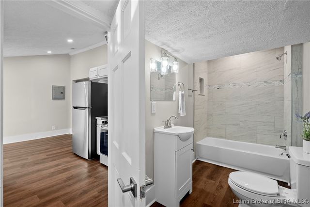 1808 Culbertson Avenue, New Albany, IN 47150