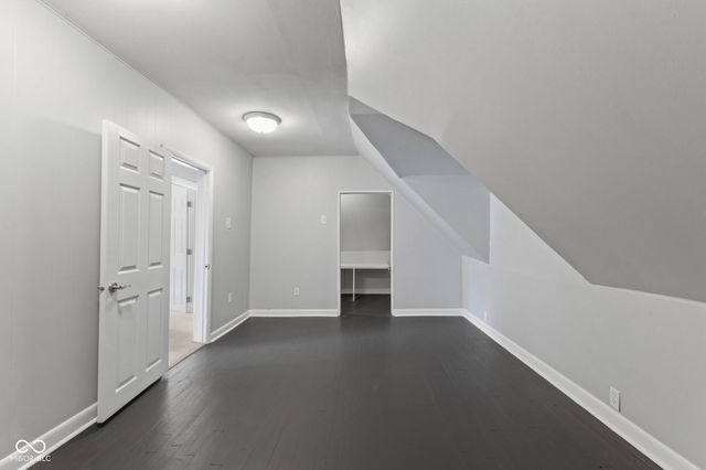 21911 Riverwood Avenue, Noblesville, IN 46062