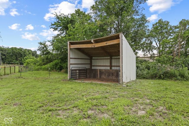 21911 Riverwood Avenue, Noblesville, IN 46062