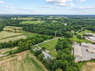 21911 Riverwood Avenue, Noblesville, IN 46062
