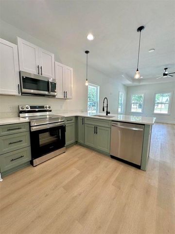 210 Marshall Street, Quincy, FL 32351