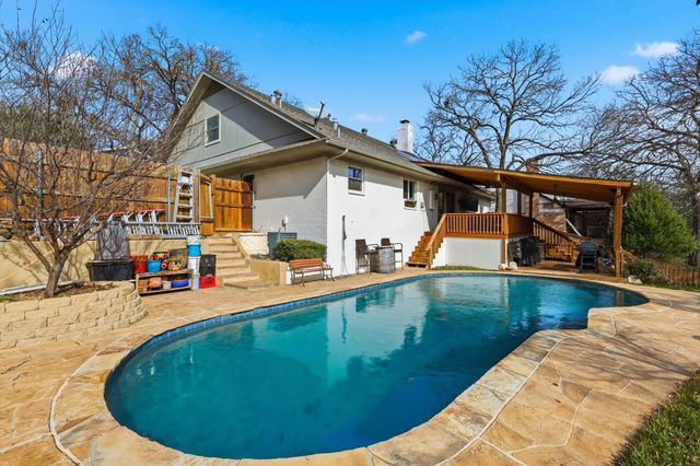 2703 Chinquapin Oak Lane, Arlington, TX 76012