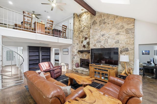 2703 Chinquapin Oak Lane, Arlington, TX 76012