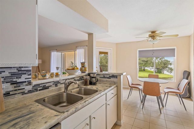 2361 NW 33rd St 616, Oakland Park, FL 33309