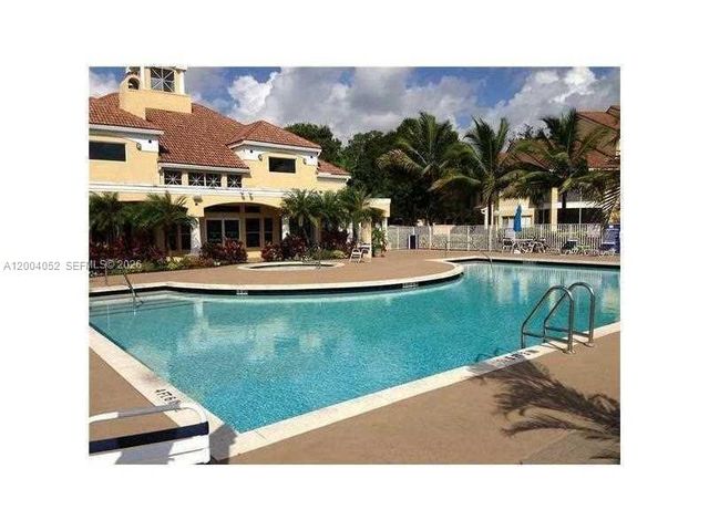 2361 NW 33rd St 616, Oakland Park, FL 33309