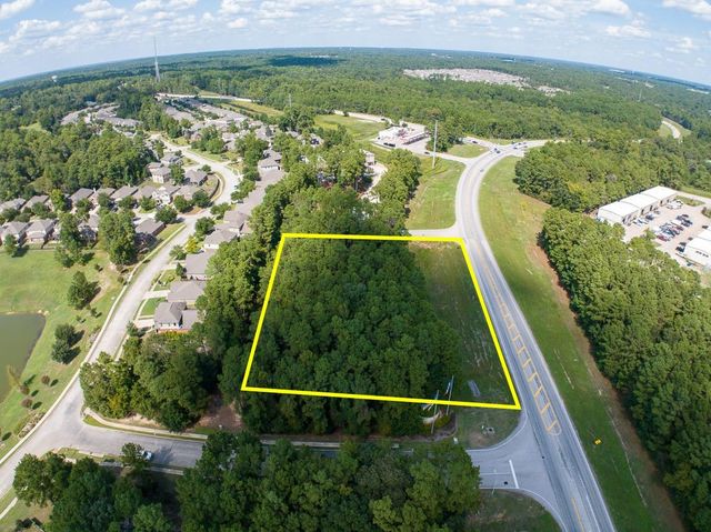 1 Fm 3083, Conroe, TX 77304