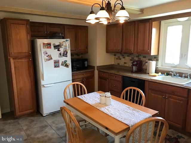 509 MAPLE ST, Conshohocken, PA 19428