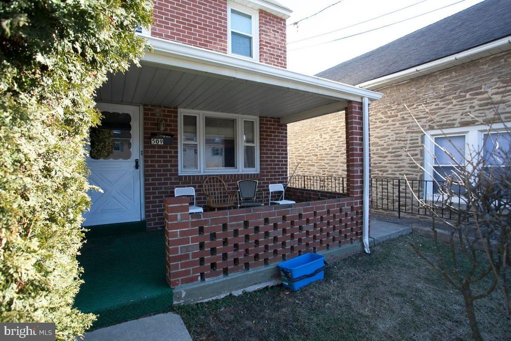 509 MAPLE ST, Conshohocken, PA 19428