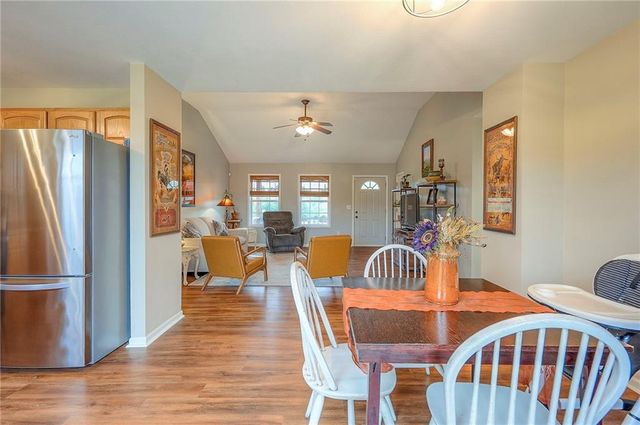 22457 Mitchel Road, Tonganoxie, KS 66086