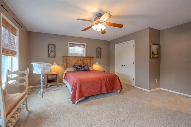 22457 Mitchel Road, Tonganoxie, KS 66086