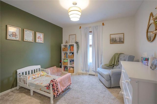 22457 Mitchel Road, Tonganoxie, KS 66086