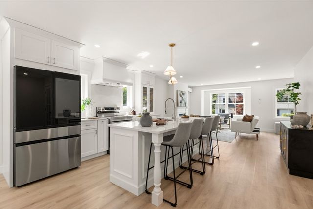 65 Dunstable Rd A, Chelmsford, MA 01863