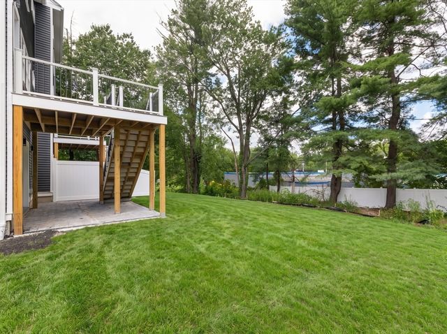 65 Dunstable Rd A, Chelmsford, MA 01863